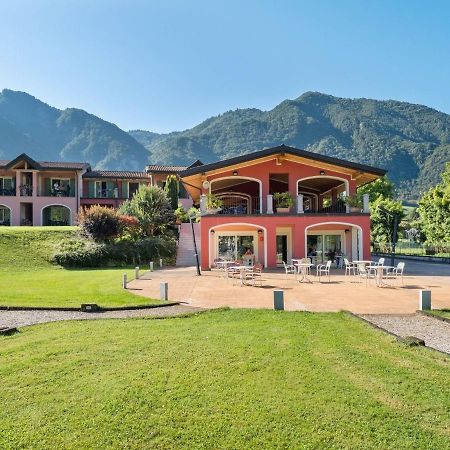 Spacious Apartment In Idro With Shared Pool Crone Dış mekan fotoğraf