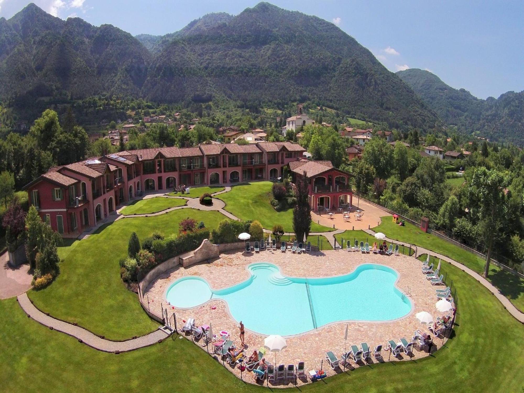 Spacious Apartment In Idro With Shared Pool Crone Dış mekan fotoğraf