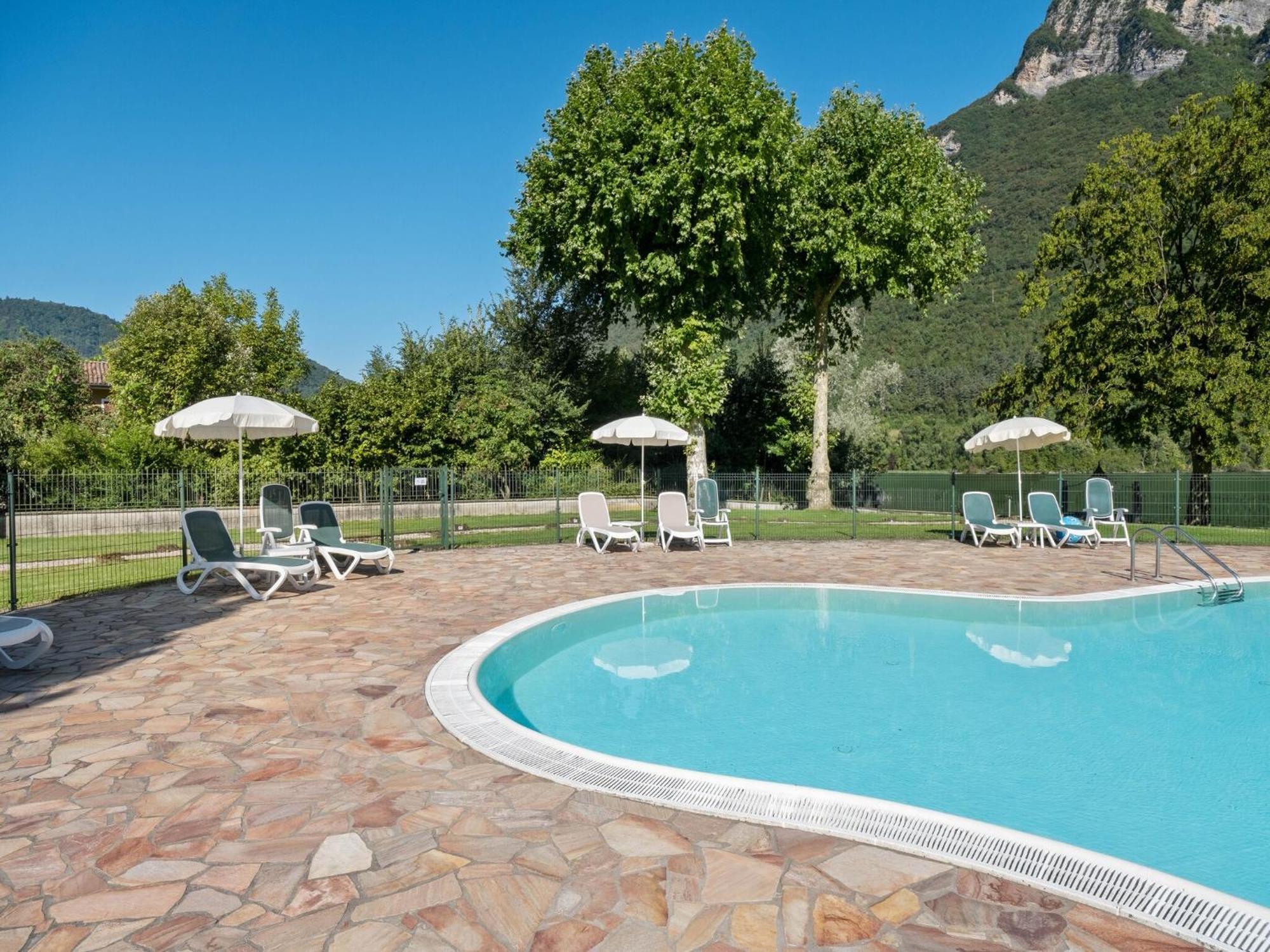 Spacious Apartment In Idro With Shared Pool Crone Dış mekan fotoğraf