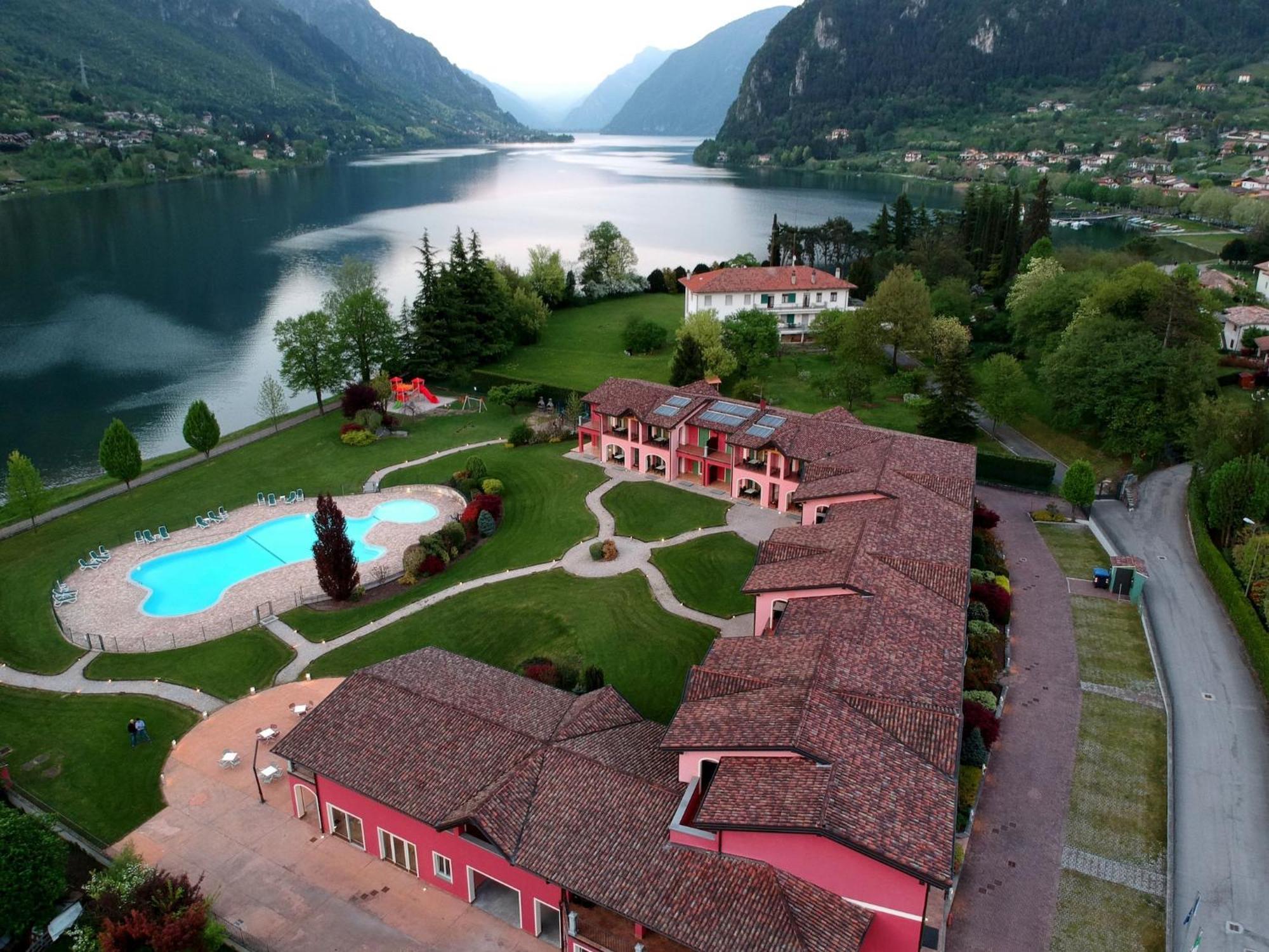Spacious Apartment In Idro With Shared Pool Crone Dış mekan fotoğraf
